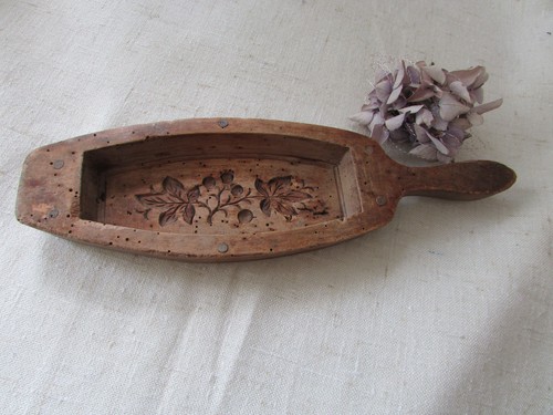 Uralte butterform holz - uralte,