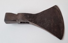 Toller alter geschmiedeter Axt