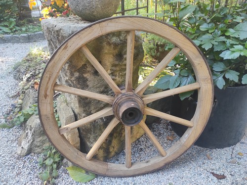 Altes wagenrad speichenrad - wagenrad,,