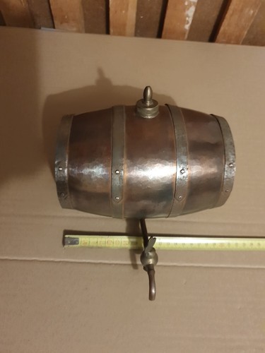 Vintage fass aus kupfer - fass,