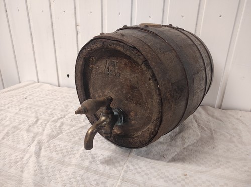 Altes fass kleines bierfass - altes,